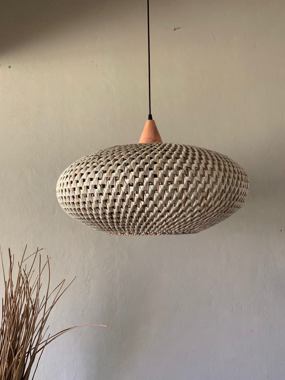 Mawingu Lamp - Eco-Friendly Natural Fibers with Soft Ambient Light, Unique African Design, Ideal for Dining & Living Spaces - Adjustable Recycled Wood Neck - E27 Screw LED/Energy Saver Bulbs