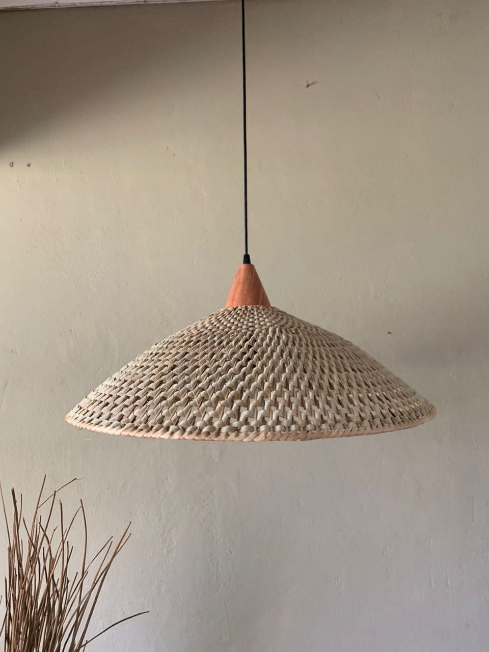 Nusu Mwezi Lamp - Eco-Friendly Natural Fibers with Soft Ambient Light, Unique African Design, Ideal for Dining & Living Spaces - Adjustable Recycled Wood Neck - E27 Screw LED/Energy Saver Bulbs